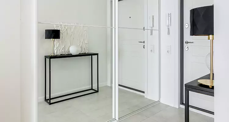 Mirrored Bifold Closet Doors Repair in Port St. Lucie, FL
