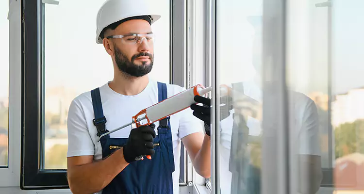 Retractable Screens Repair for Patio in Port St. Lucie, FL