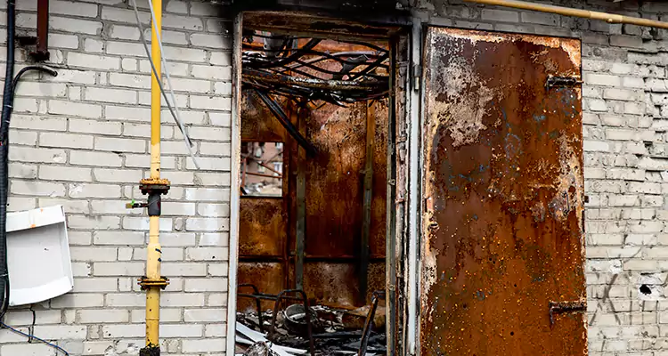 Metal Door Rust Repair in Port St. Lucie, FL